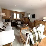 Au Coeur De Avec Terrasse, Cheminee, 3 Chambres, Wifi Et Linge Inclus - Fr-1-453-311 Lägenhet Megève